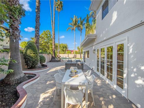 3493  San Marino   Circle, Costa Mesa, CA