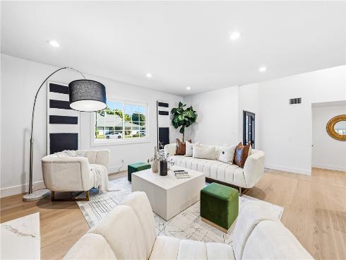 3493  San Marino   Circle, Costa Mesa, CA
