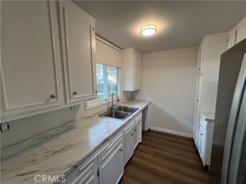 1741 Tustin 10C , Costa Mesa, CA
