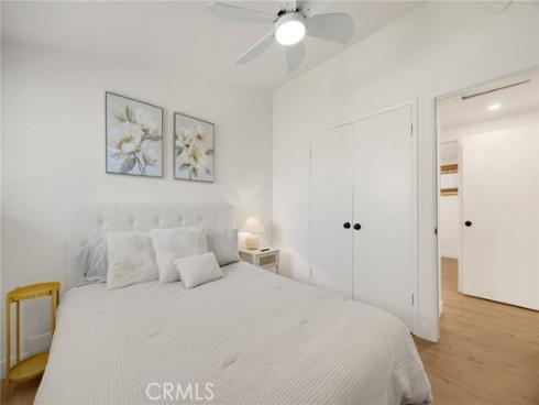 868  Towne  , Costa Mesa, CA