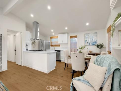 868  Towne  , Costa Mesa, CA