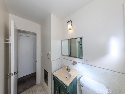 690  Capital Street  , Costa Mesa, CA