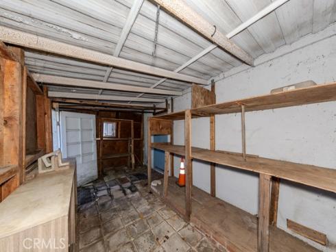 690  Capital Street  , Costa Mesa, CA