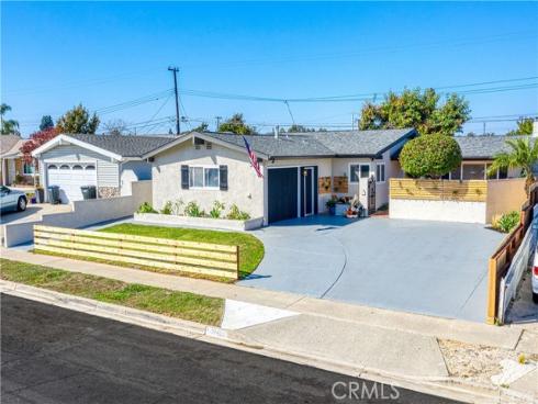 3141  Barbados   Place, Costa Mesa, CA