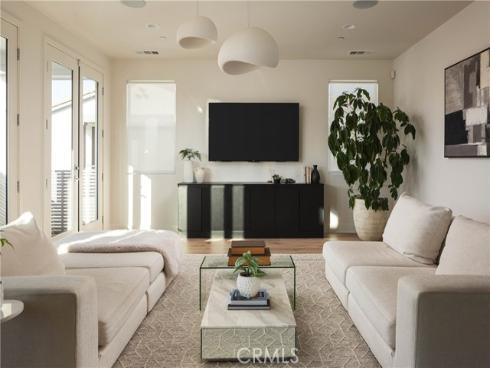 311  Costa Bella   Court, Costa Mesa, CA