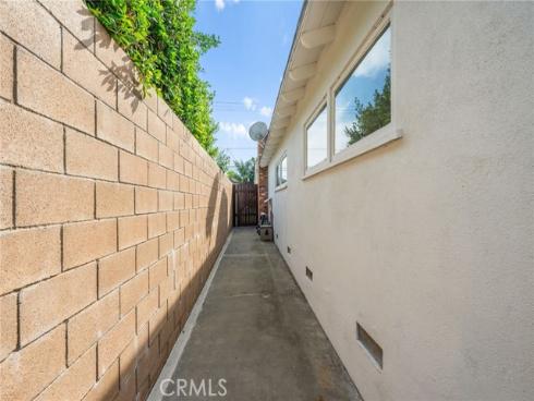 2689  Santa Ana   Avenue, Costa Mesa, CA