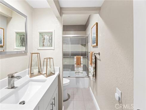 2205  Pacific  101  Avenue, Costa Mesa, CA