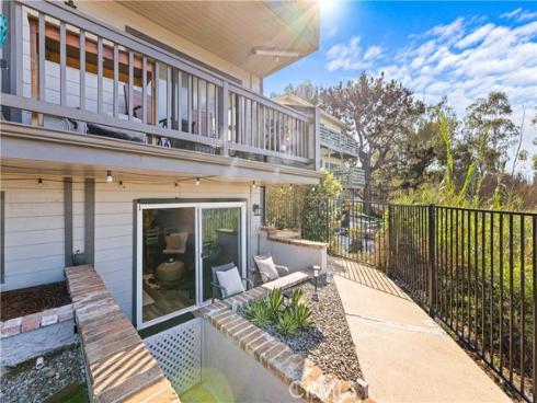 2205  Pacific  101  Avenue, Costa Mesa, CA