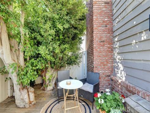 2134  Sabot  , Costa Mesa, CA