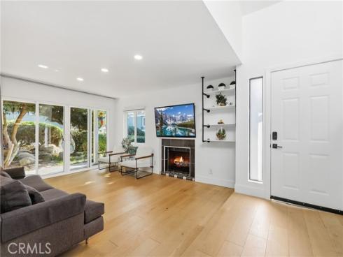 3430  Timber Lk  52 , Costa Mesa, CA