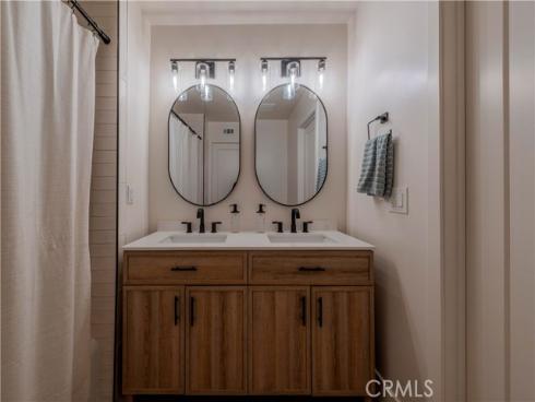 135  Morristown  , Costa Mesa, CA