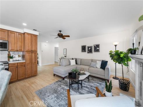 930  Helena   Circle, Costa Mesa, CA