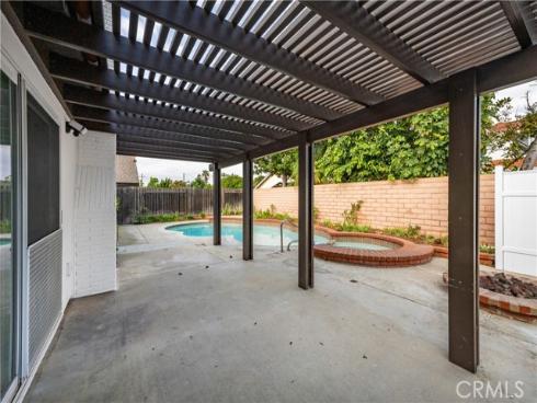 930  Helena   Circle, Costa Mesa, CA