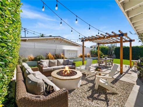 2314  Colgate  , Costa Mesa, CA