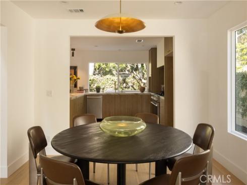 872  Liard  , Costa Mesa, CA