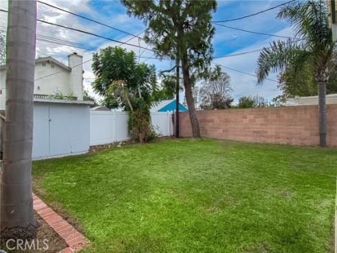 999  Oak   Street, Costa Mesa, CA