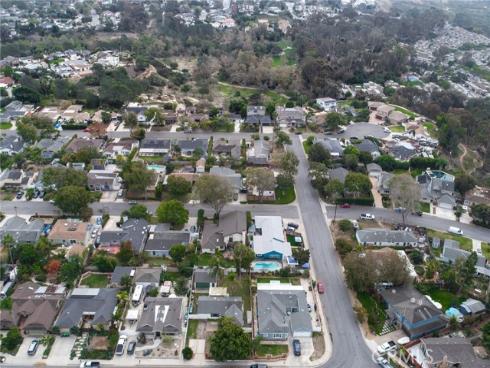 999  Oak   Street, Costa Mesa, CA