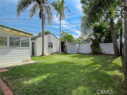 999  Oak   Street, Costa Mesa, CA