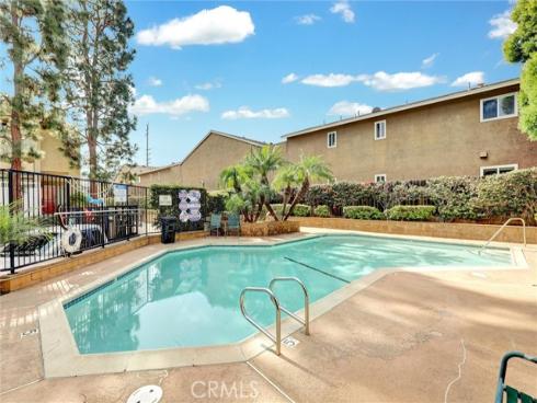 380 W Wilson  C101  Street, Costa Mesa, CA