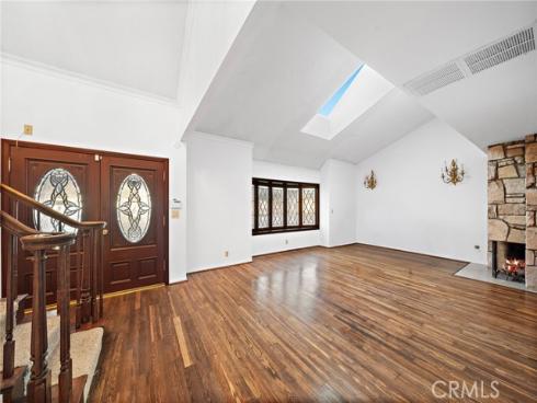 1851  Pitcairn  , Costa Mesa, CA