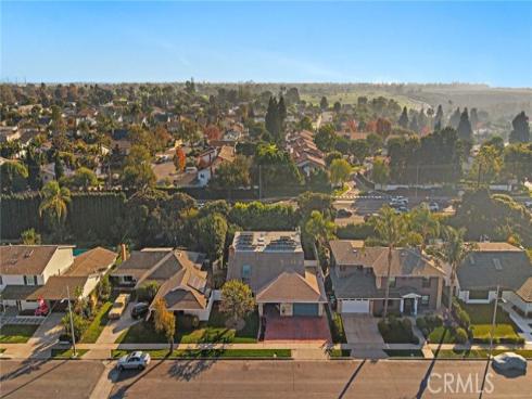 1851  Pitcairn  , Costa Mesa, CA