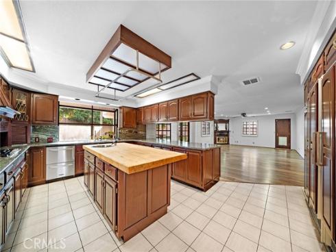 1851  Pitcairn  , Costa Mesa, CA