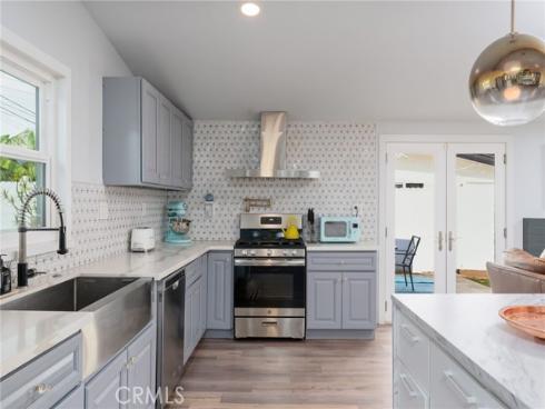 700  Hamilton Street  , Costa Mesa, CA