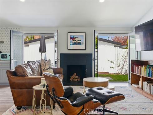 700  Hamilton Street  , Costa Mesa, CA