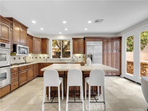 2105  Canyon   Circle, Costa Mesa, CA