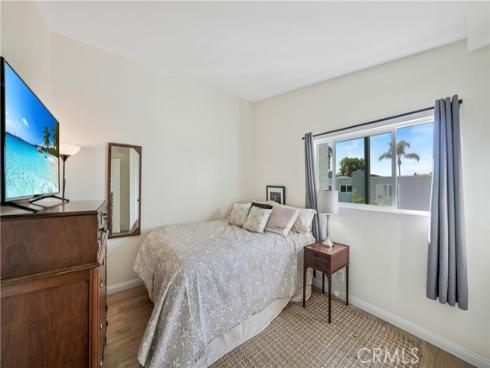 367  Grenoble Lane  , Costa Mesa, CA