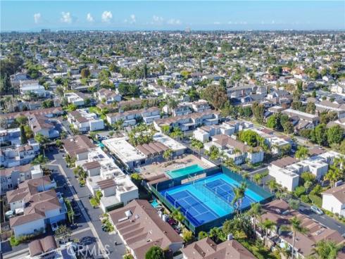 367  Grenoble Lane  , Costa Mesa, CA
