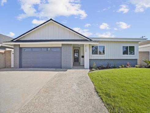 3130  Kerry Ln  , Costa Mesa, CA