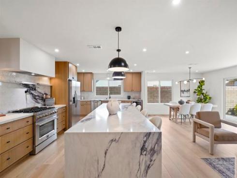 3130  Kerry Ln  , Costa Mesa, CA