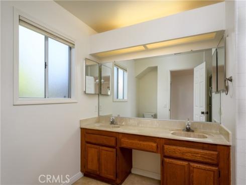 2206  Canyon  C2  Drive, Costa Mesa, CA