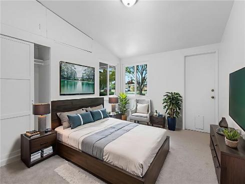 2371  Rutgers  , Costa Mesa, CA