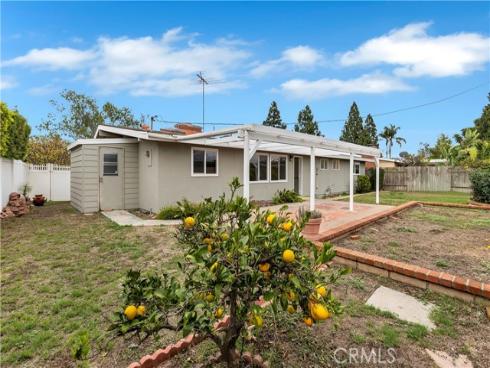 2371  Rutgers  , Costa Mesa, CA