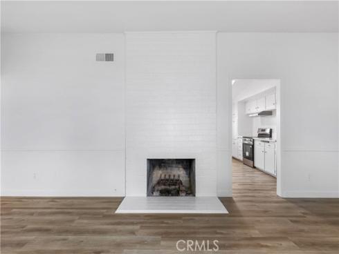 2371  Rutgers  , Costa Mesa, CA