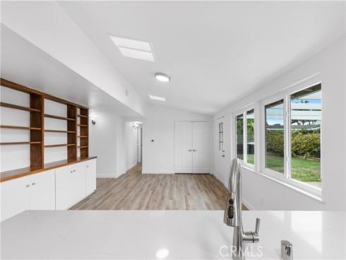 2371  Rutgers  , Costa Mesa, CA