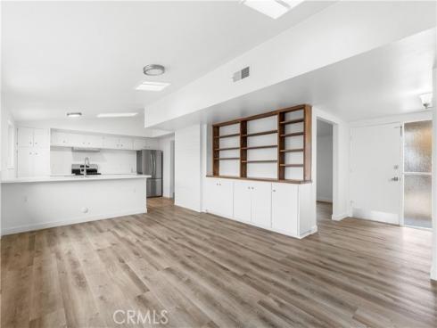 2371  Rutgers  , Costa Mesa, CA