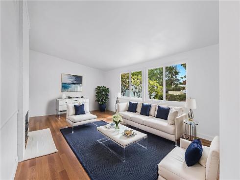 2371  Rutgers  , Costa Mesa, CA