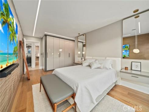 985  Begonia   Avenue, Costa Mesa, CA