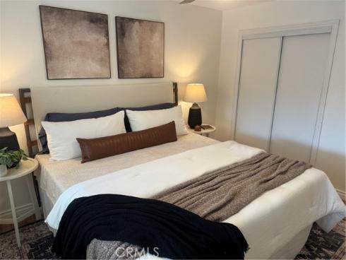 2437  Fordham  , Costa Mesa, CA