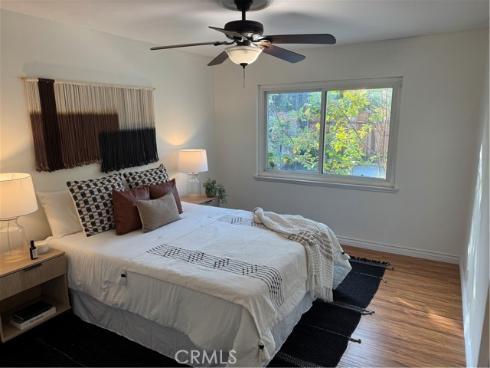 2437  Fordham  , Costa Mesa, CA