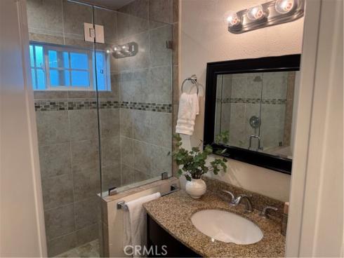 2437  Fordham  , Costa Mesa, CA