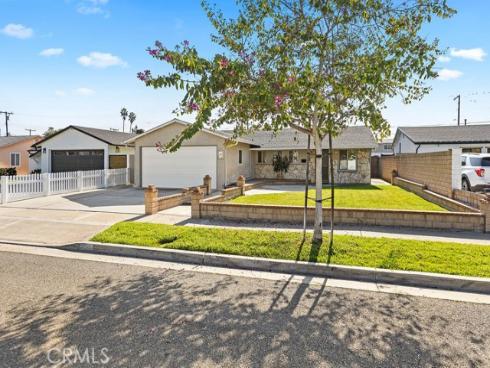 995  Post   Road, Costa Mesa, CA