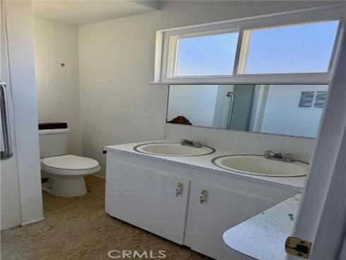 810  Congress  , Costa Mesa, CA