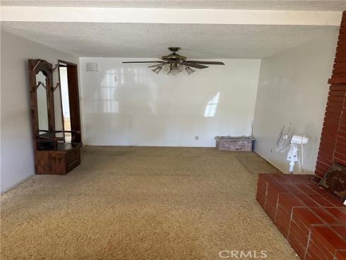 810  Congress  , Costa Mesa, CA