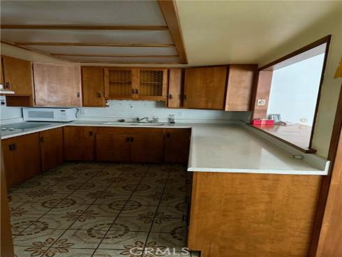 810  Congress  , Costa Mesa, CA