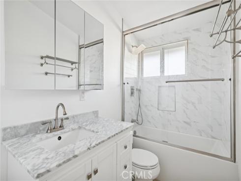 305  Nassau   Road, Costa Mesa, CA