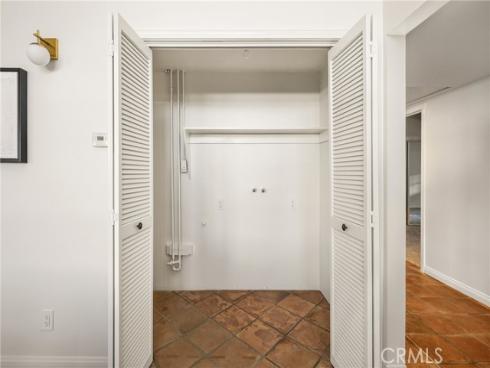 337 Vista Baya , Costa Mesa, CA